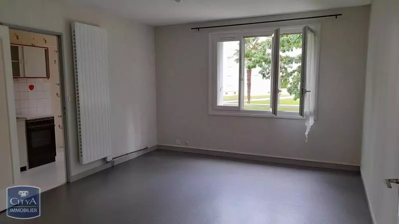 Photo 1 Appartement 1 pièce 32.35m²