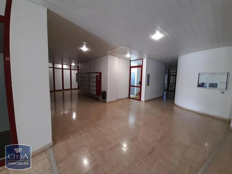 Photo 6 Appartement 1 pièce 32.9m²