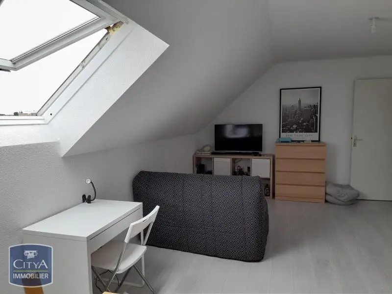 Photo 2 Appartement 1 pièce 25.61m²