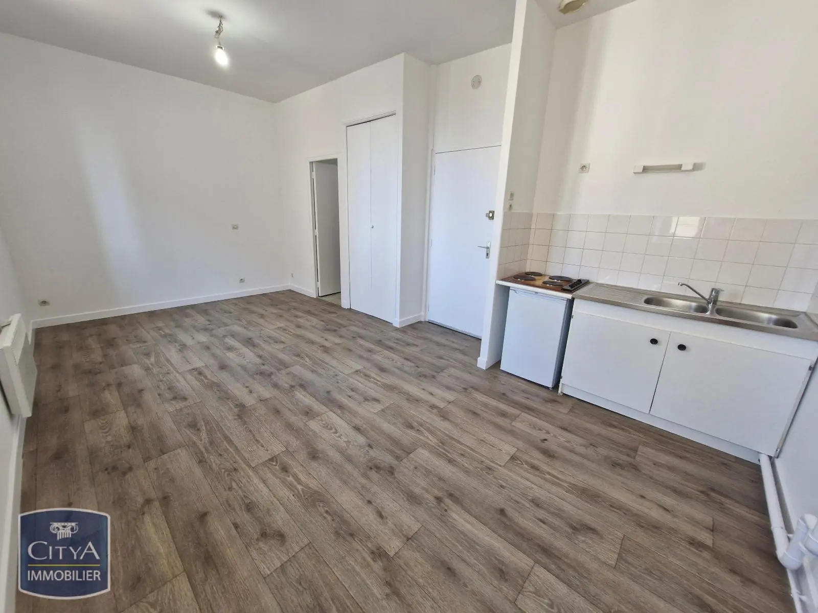 Photo 1 Appartement 1 pièce 23.25m²