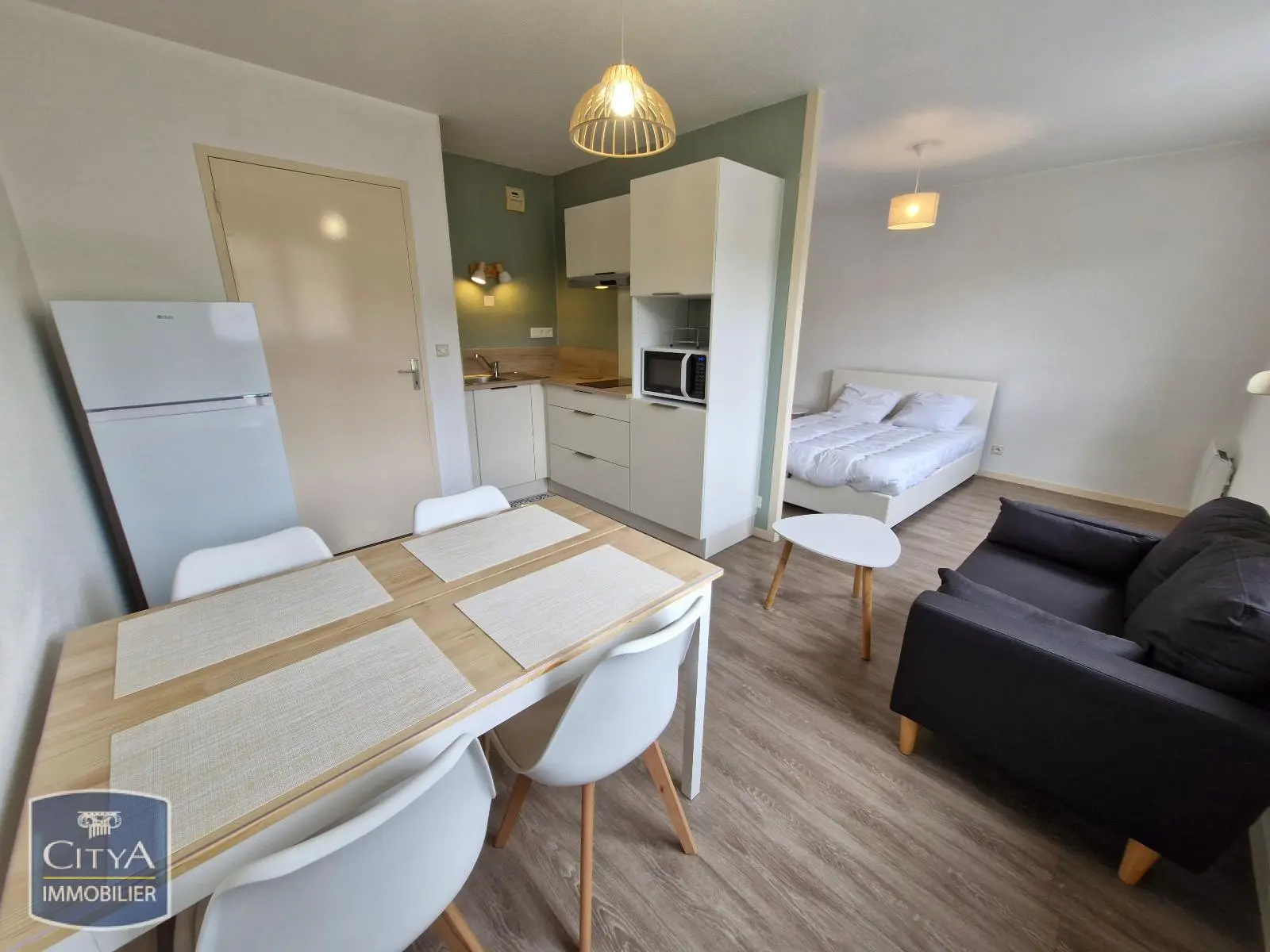 Photo 1 Appartement 1 pièce 31.75m²