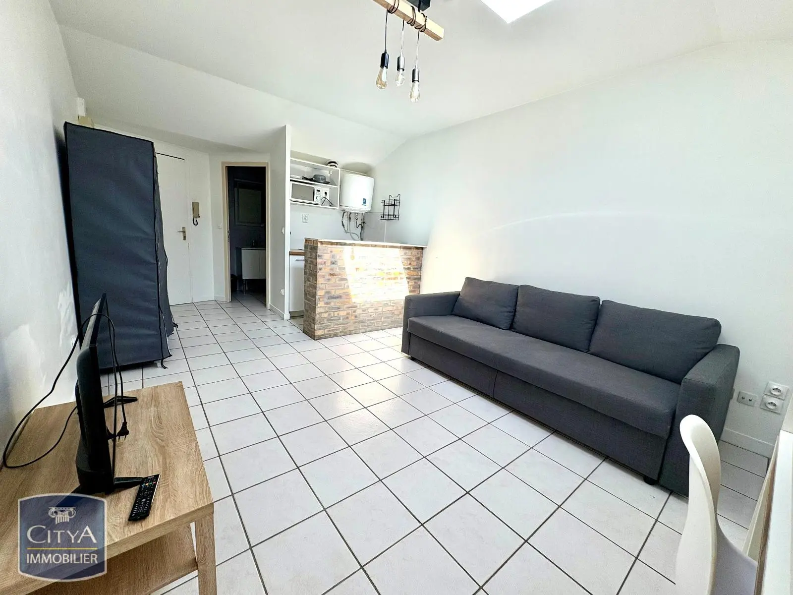 Photo 2 Appartement 1 pièce 21.89m²