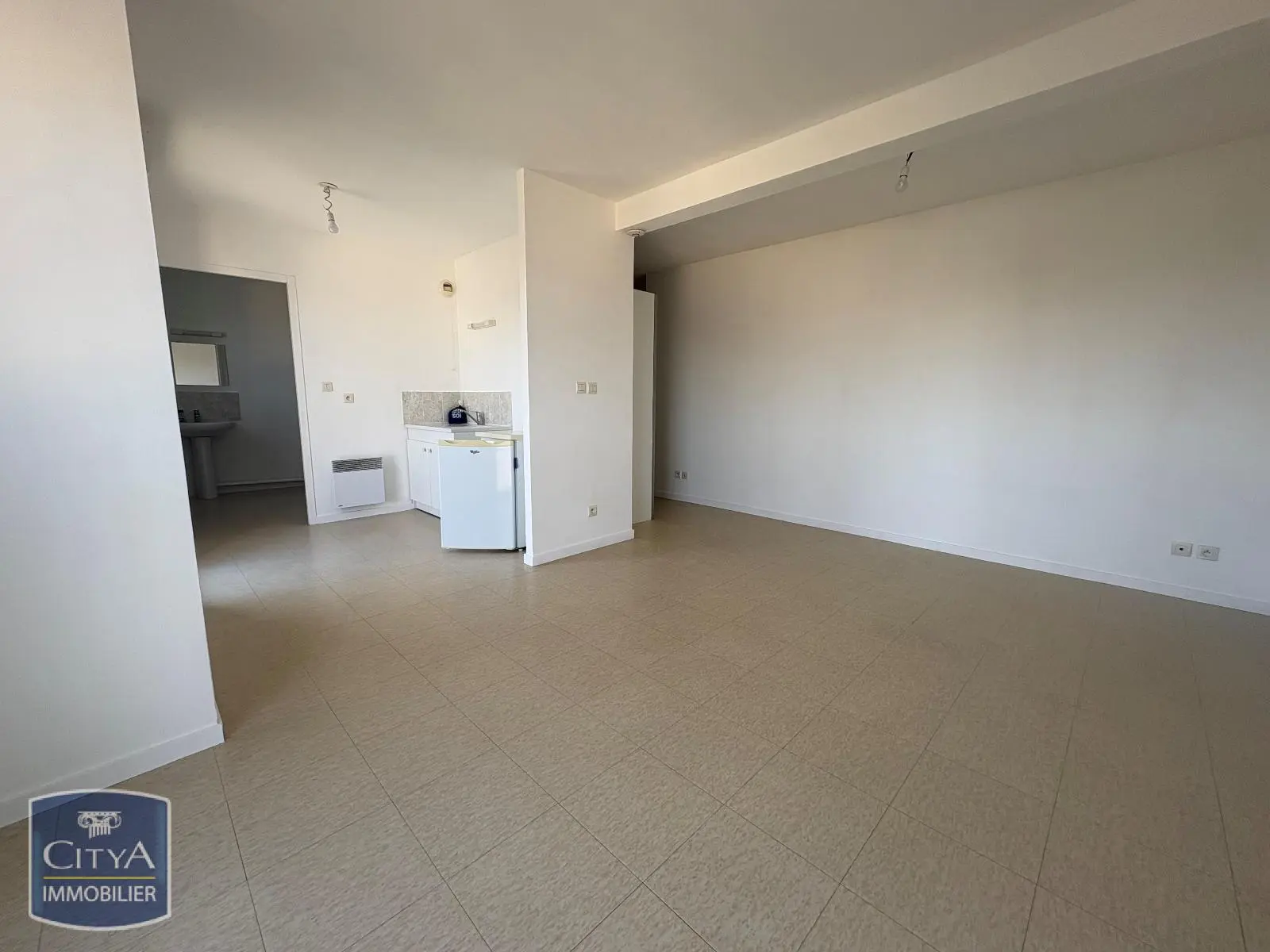 Photo 2 Appartement 1 pièce 32.4m²