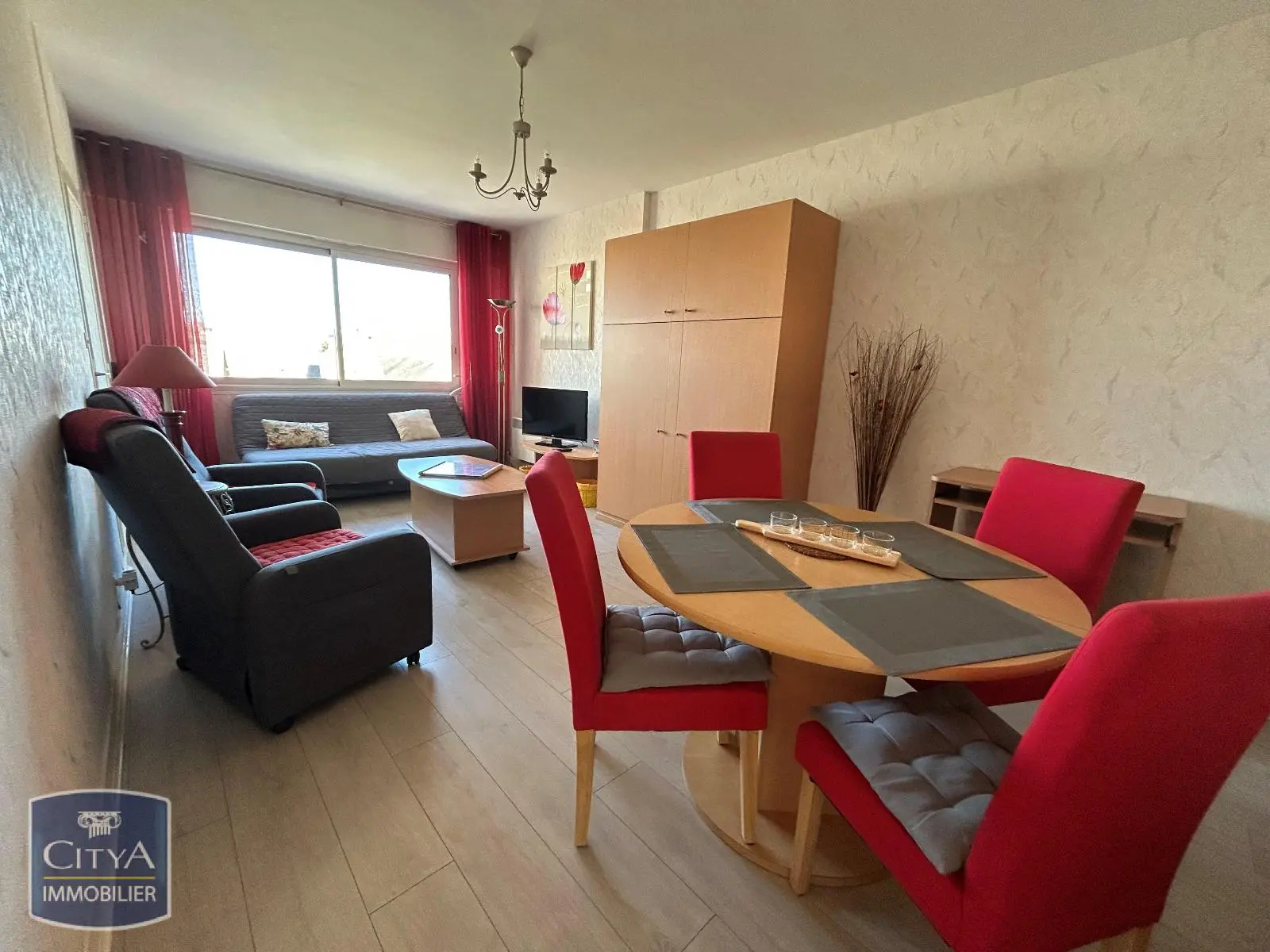 Photo 2 Appartement 1 pièce 33m²