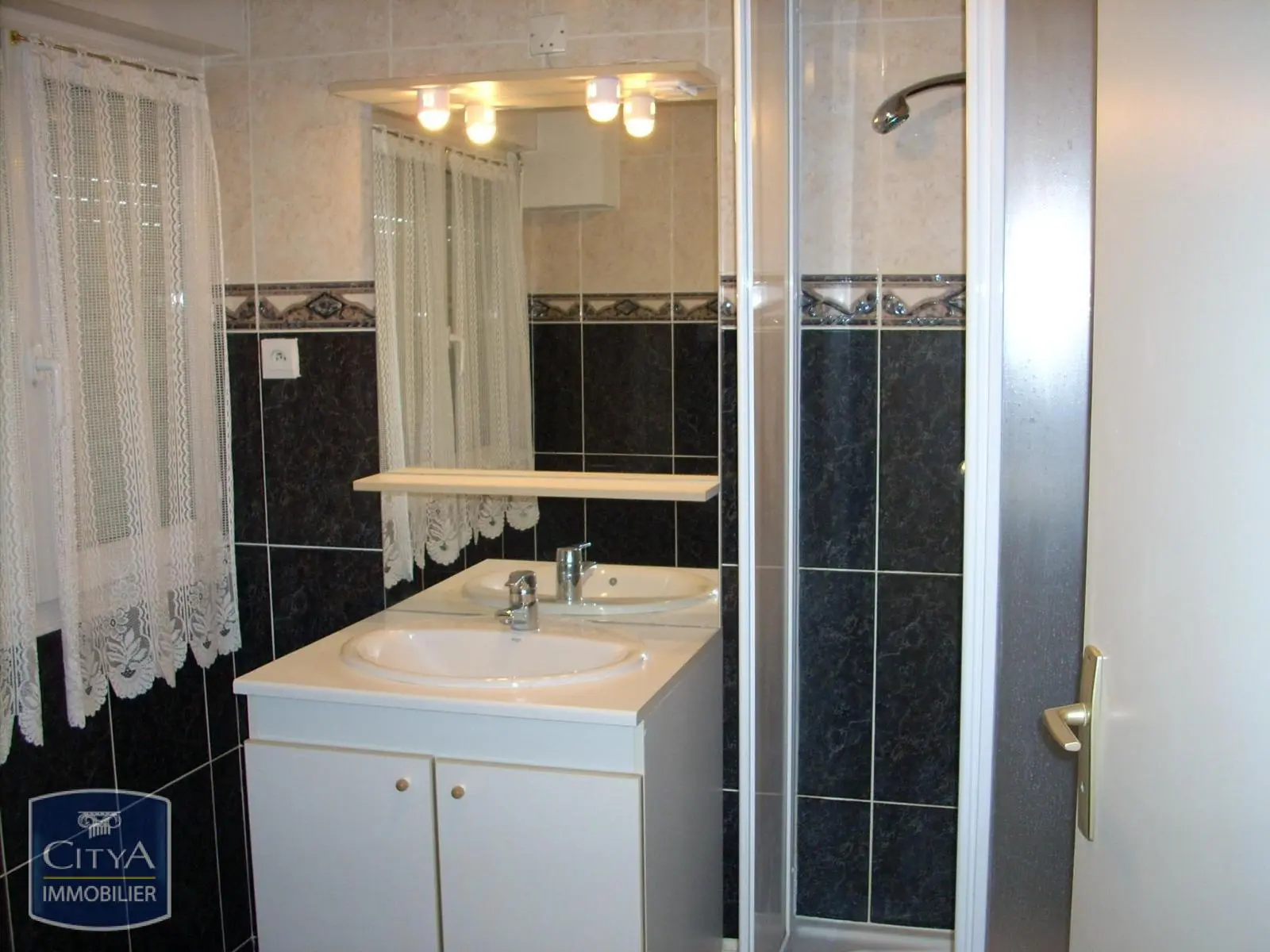 Photo 3 Appartement 2 pièces 50.4m²