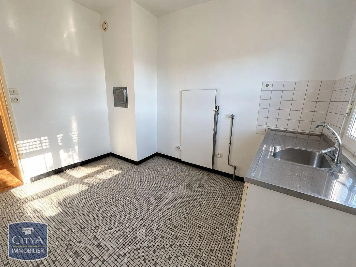 Photo 3 Appartement 1 pièce 33.77m²