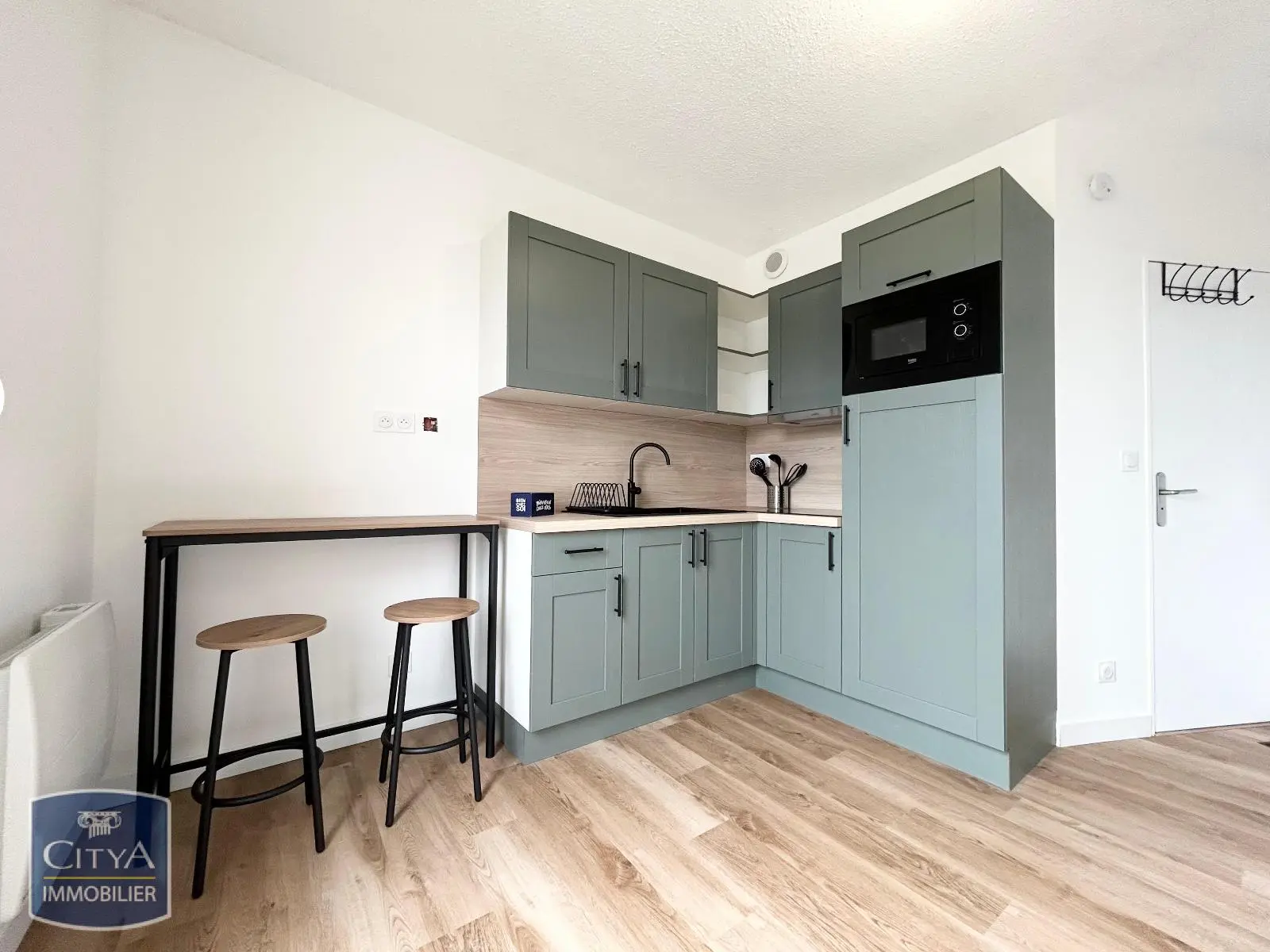 Photo 2 Appartement 1 pièce 15.44m²