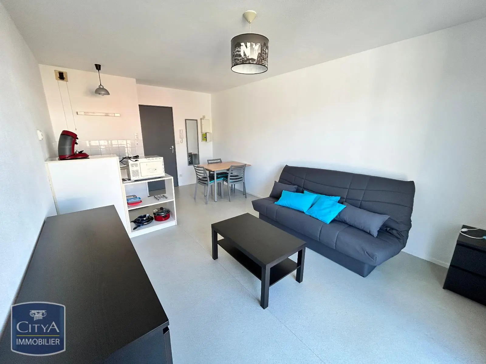 Photo 2 Appartement 1 pièce 23.99m²