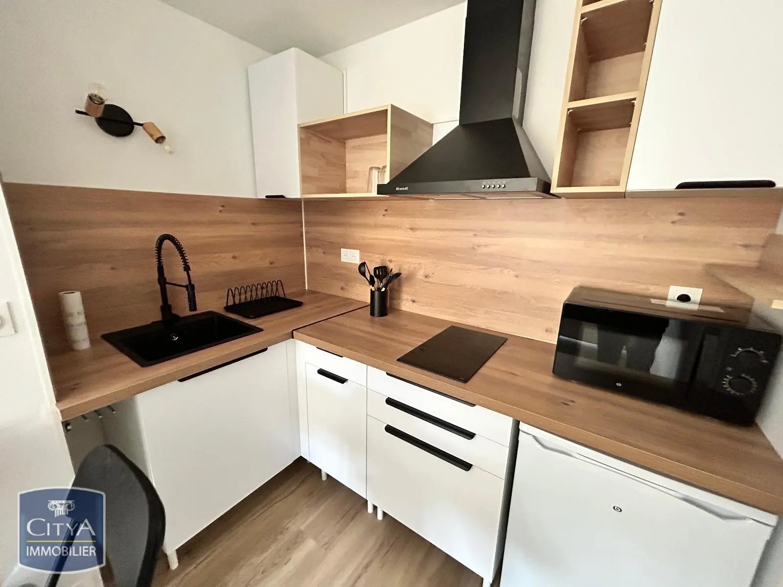 Photo 1 Appartement 1 pièce 20.9m²