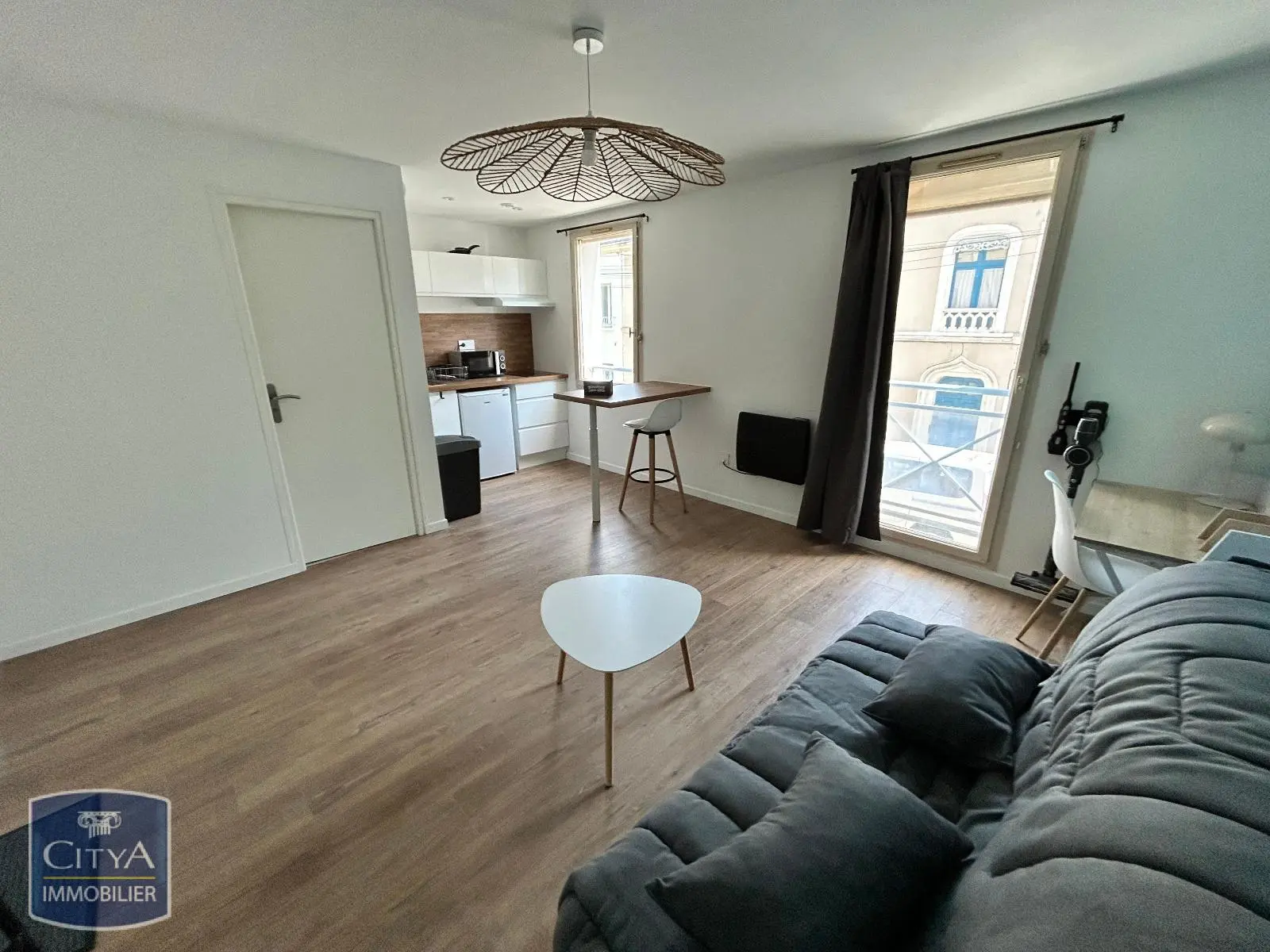 Photo 2 Appartement 1 pièce 20.81m²