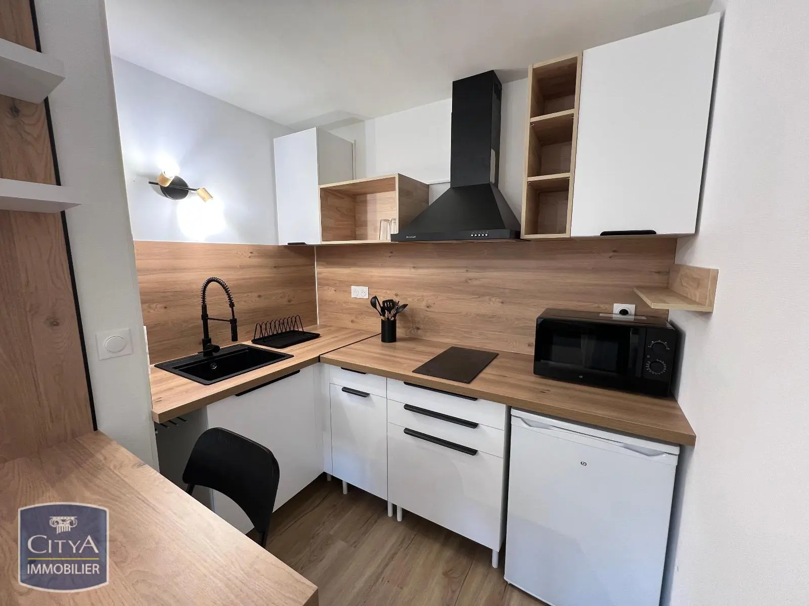 Photo 1 Appartement 1 pièce 20.9m²