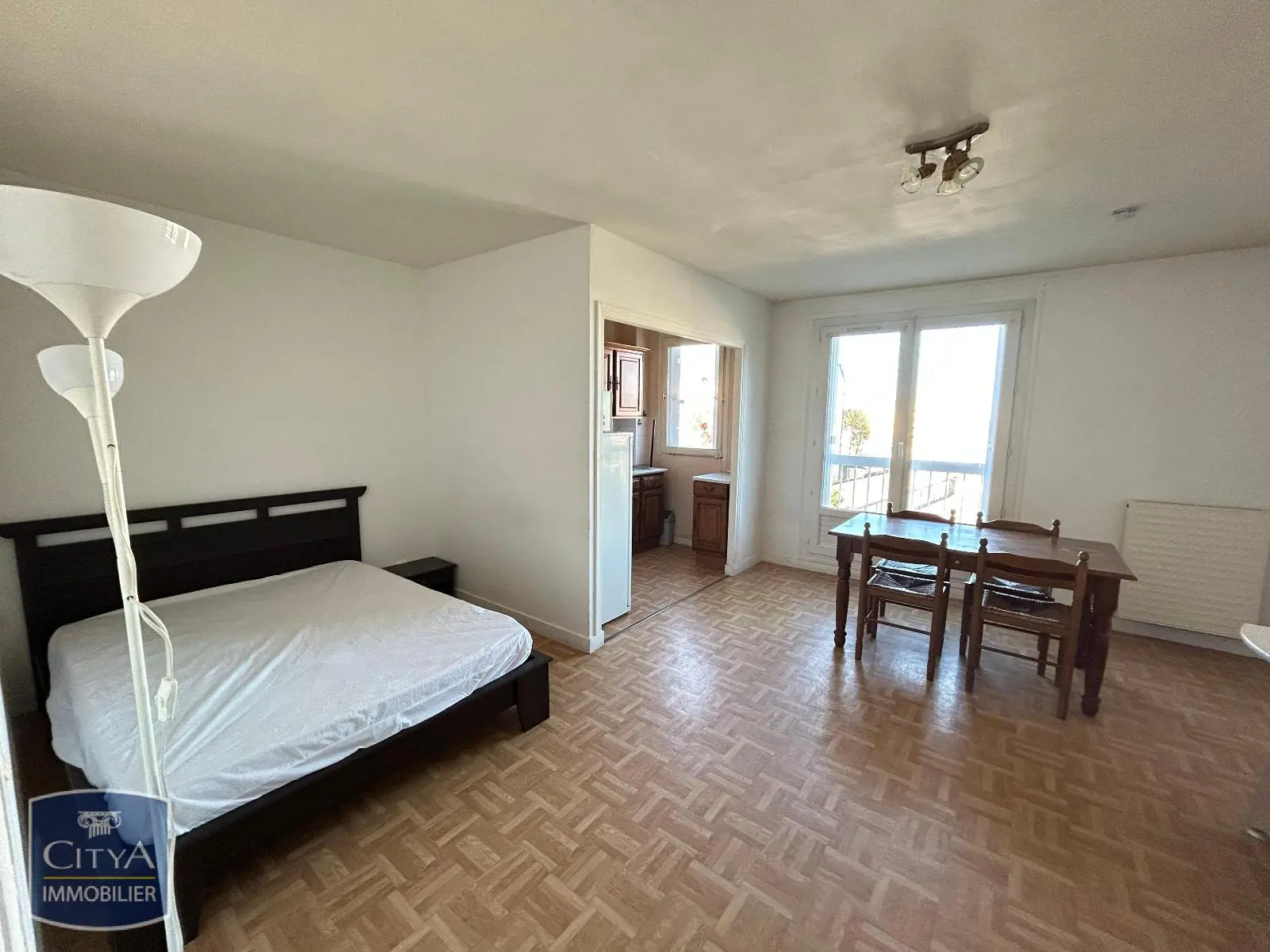 Photo 1 Appartement 1 pièce 31.88m²