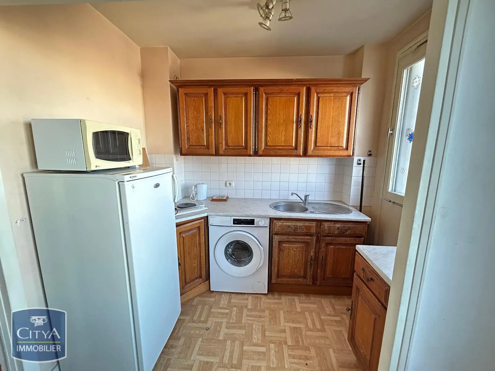 Photo 2 Appartement 1 pièce 31.88m²