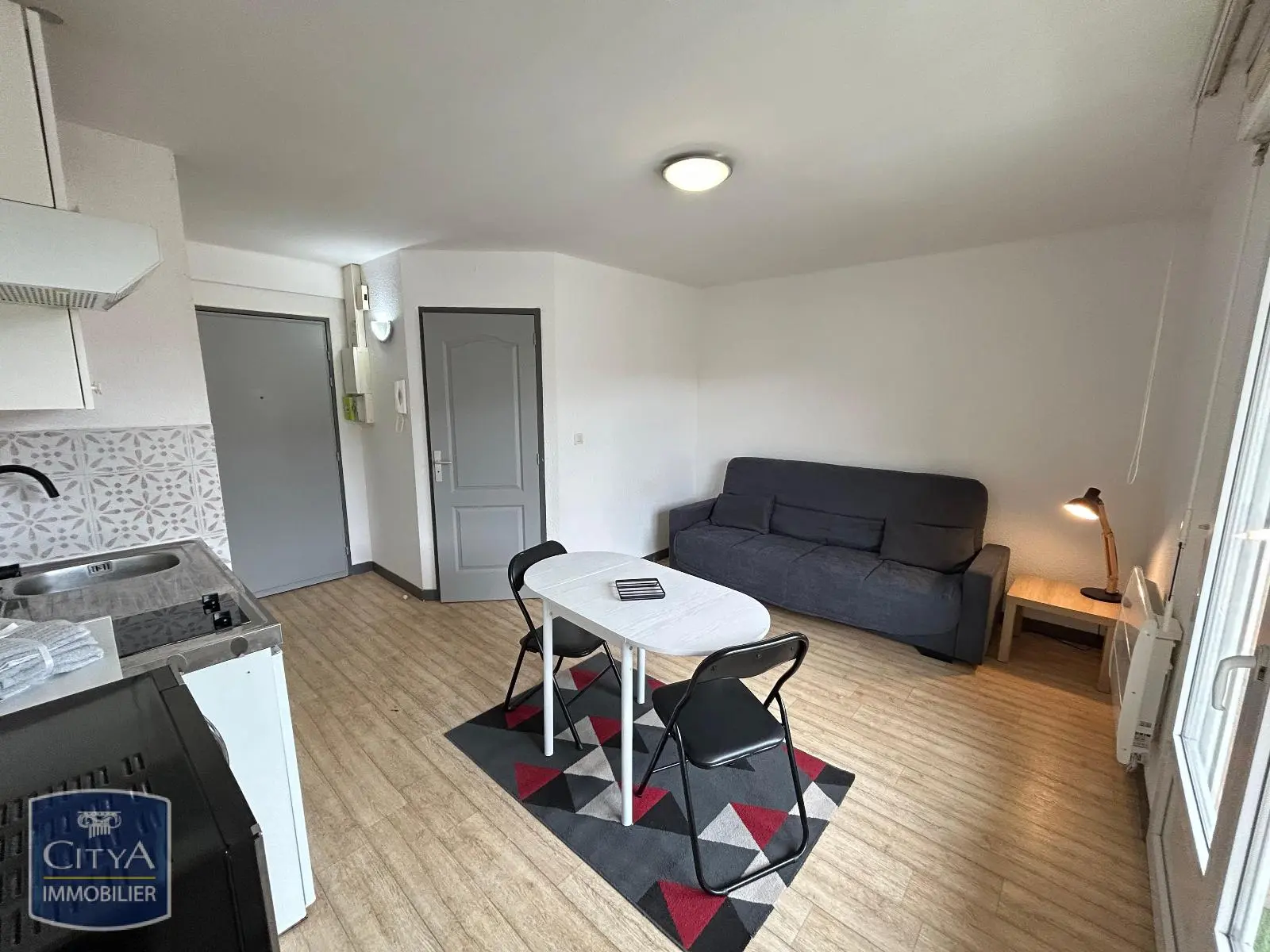 Photo 1 Appartement 1 pièce 20.1m²