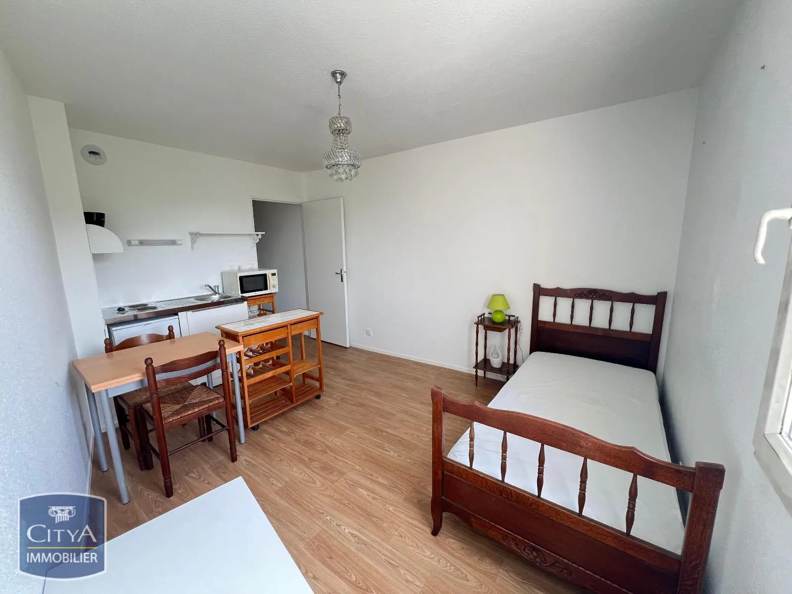 Photo 2 Appartement 1 pièce 20.76m²