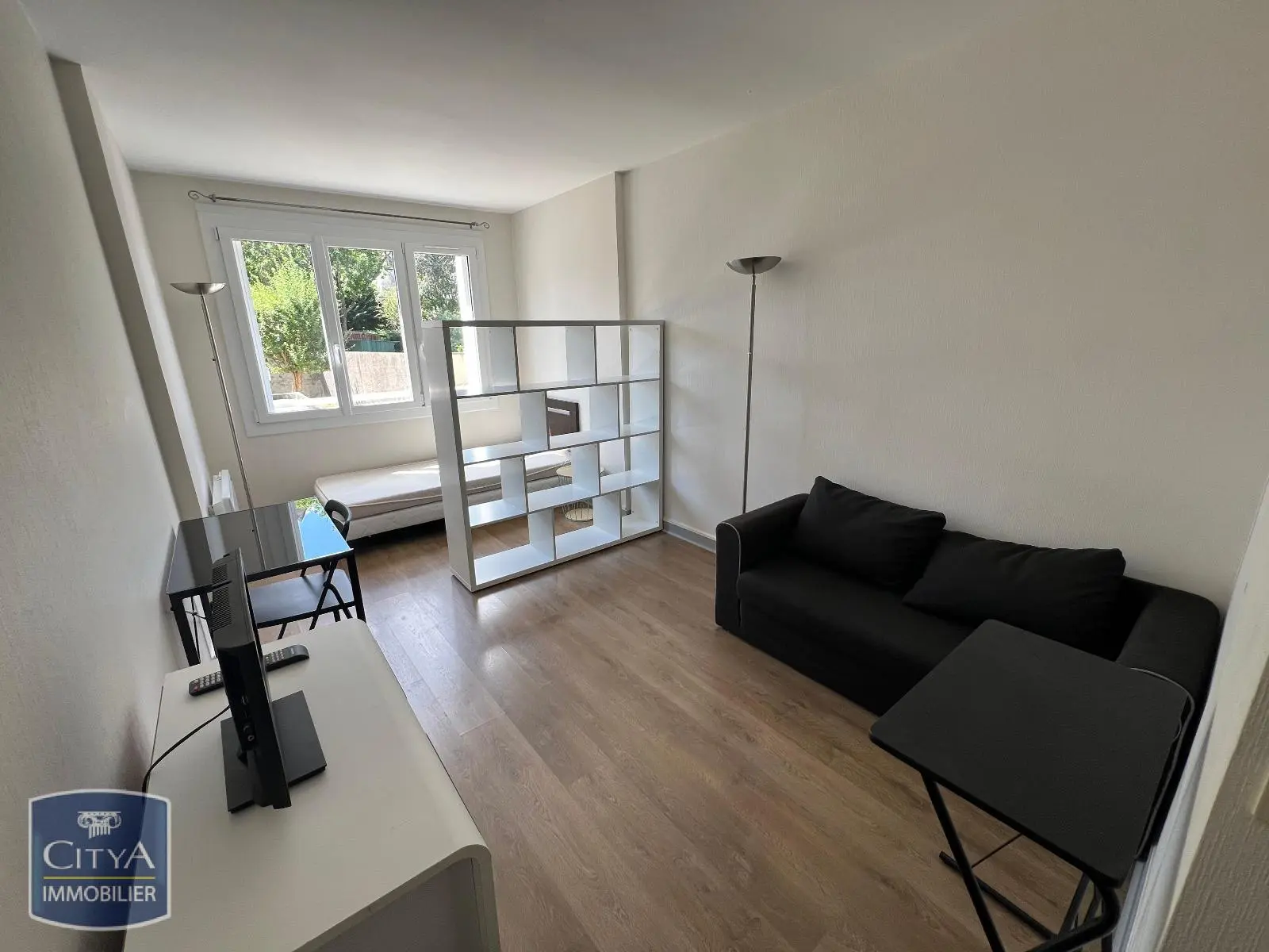 Photo 1 Appartement 1 pièce 23.09m²