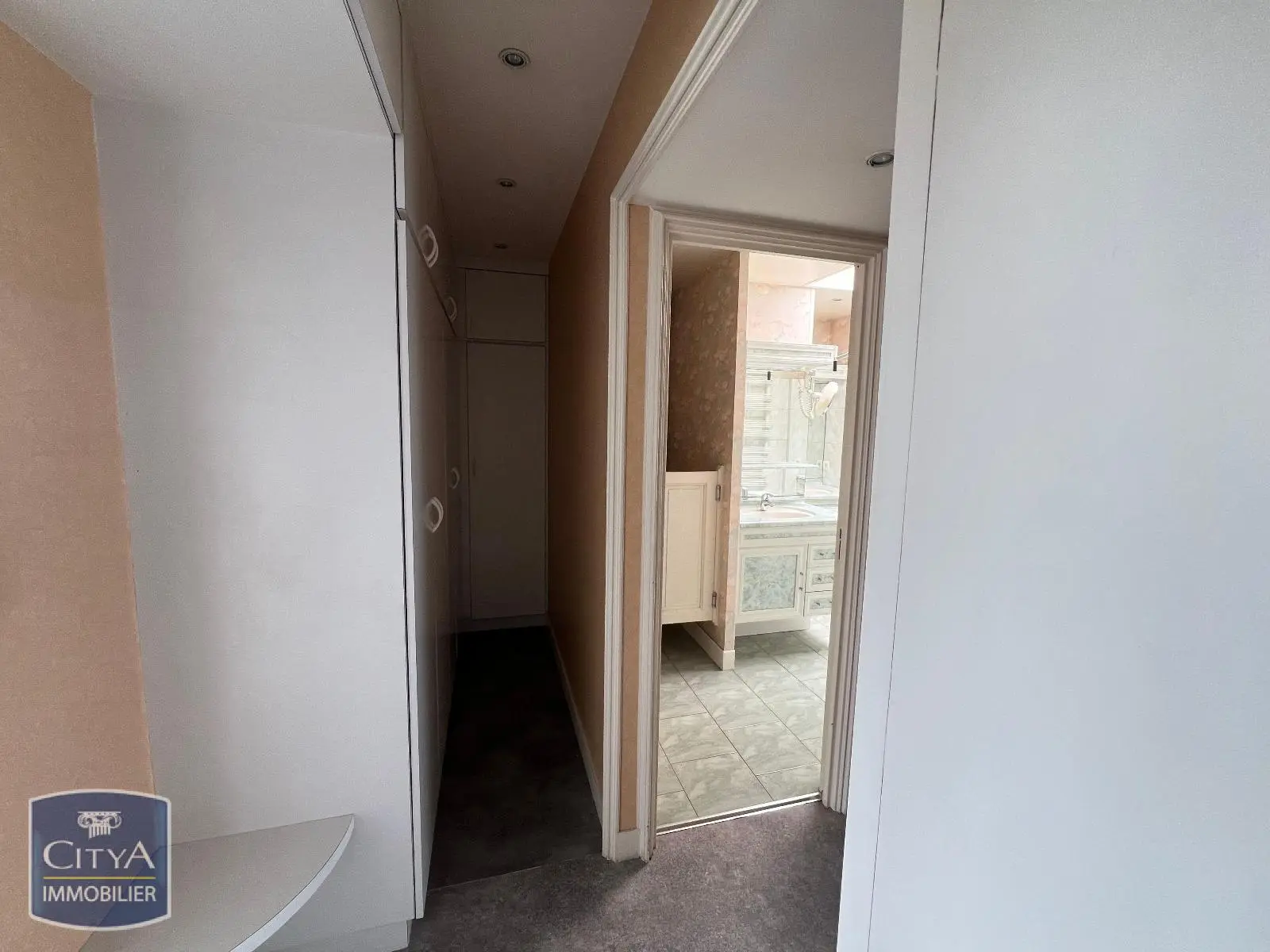 Photo 15 Appartement 6 pièces 163.19m²