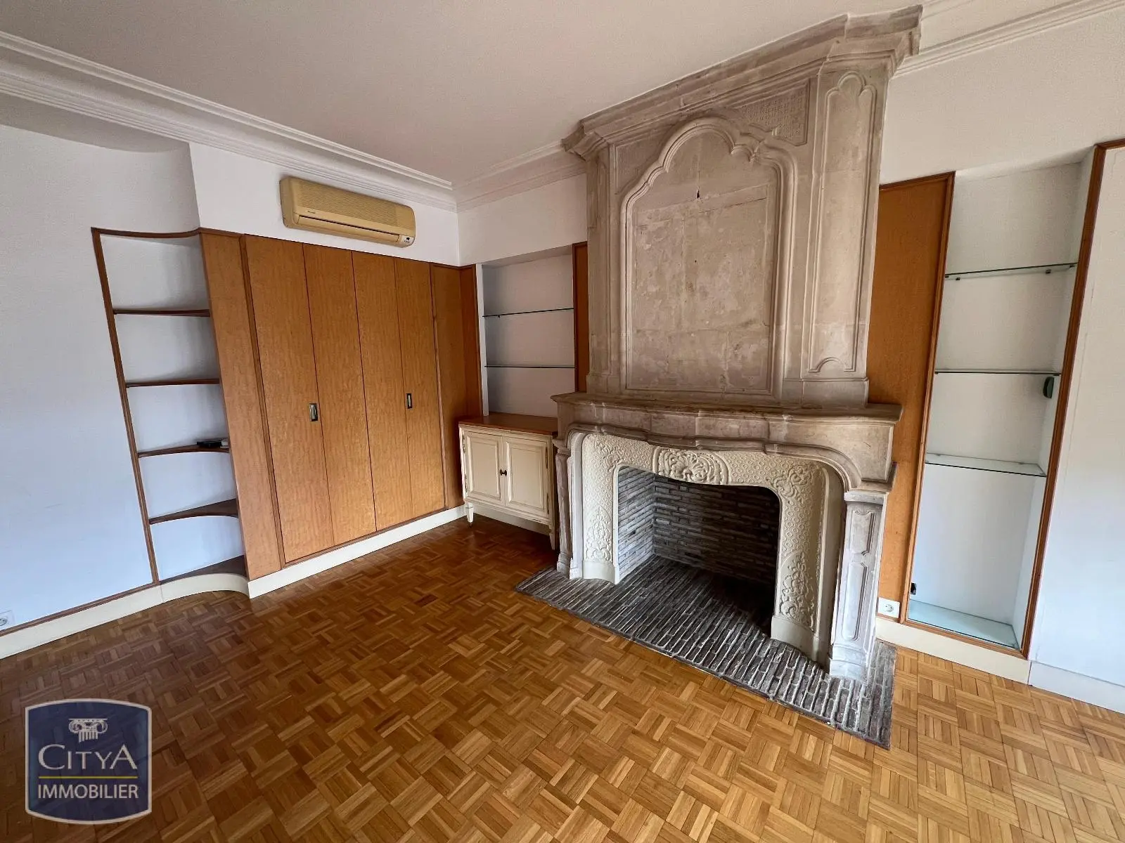 Photo 2 Appartement 6 pièces 163.19m²