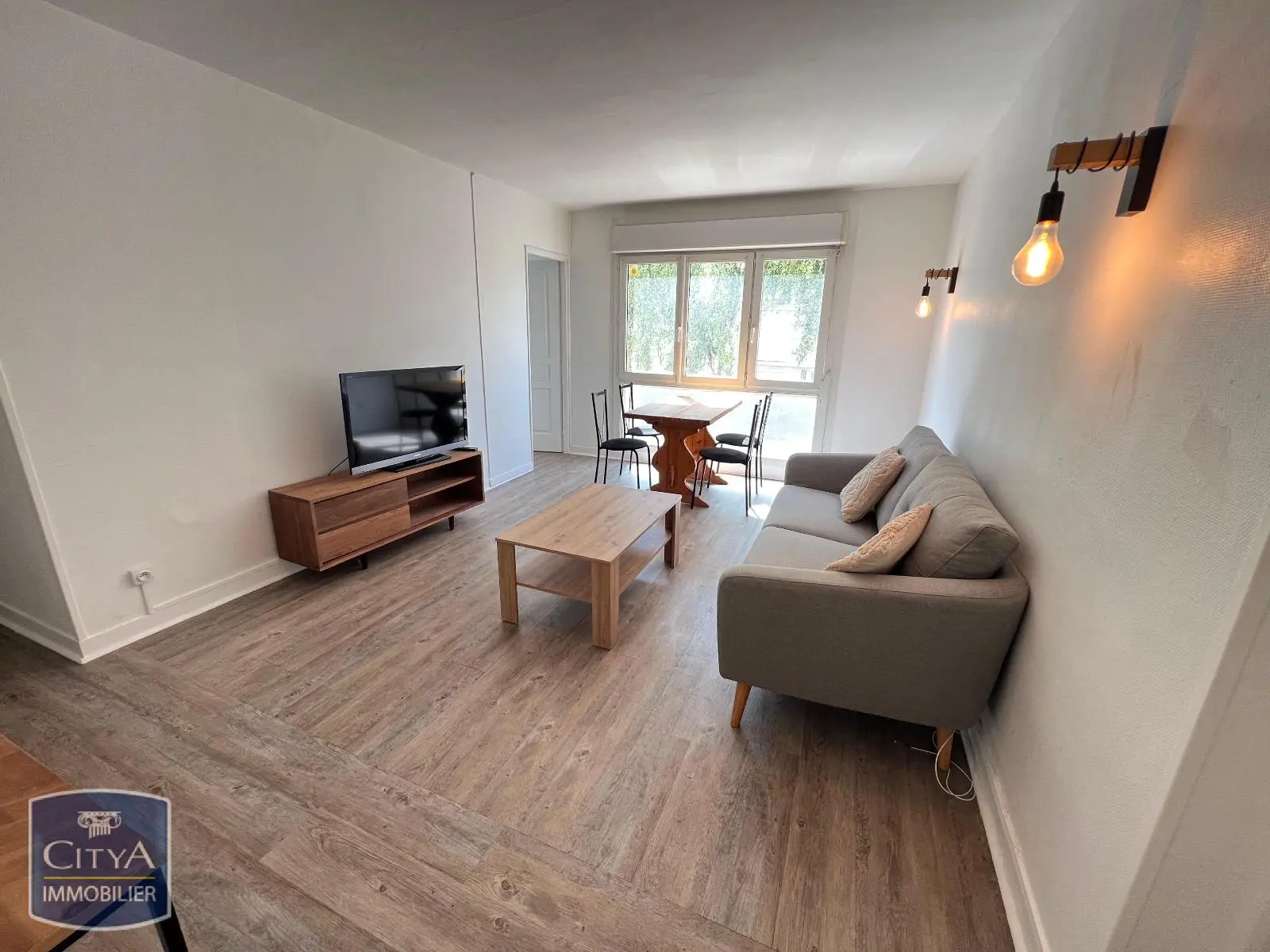 Photo 3 Appartement 4 pièces 65.39m²