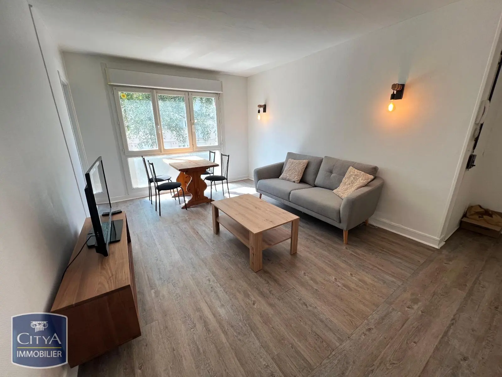 Photo 2 Appartement 4 pièces 65.39m²