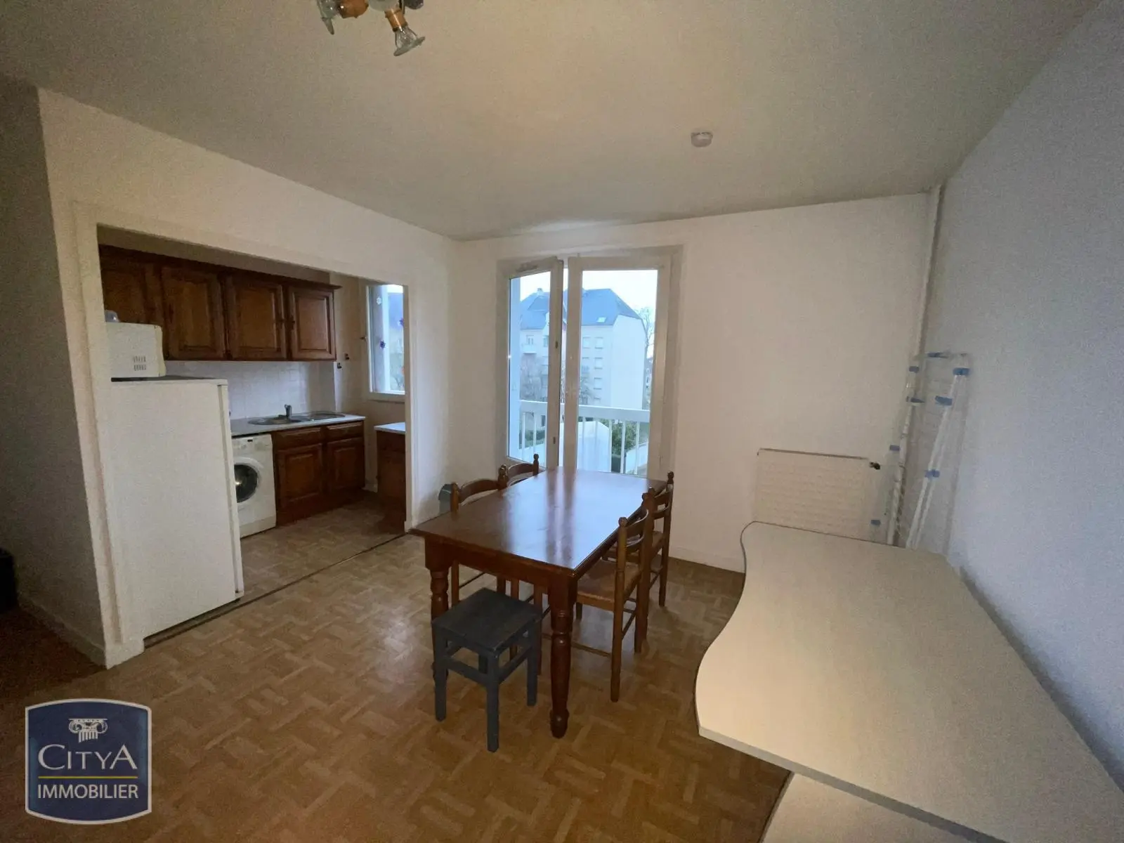 Photo 2 Appartement 1 pièce 31.88m²