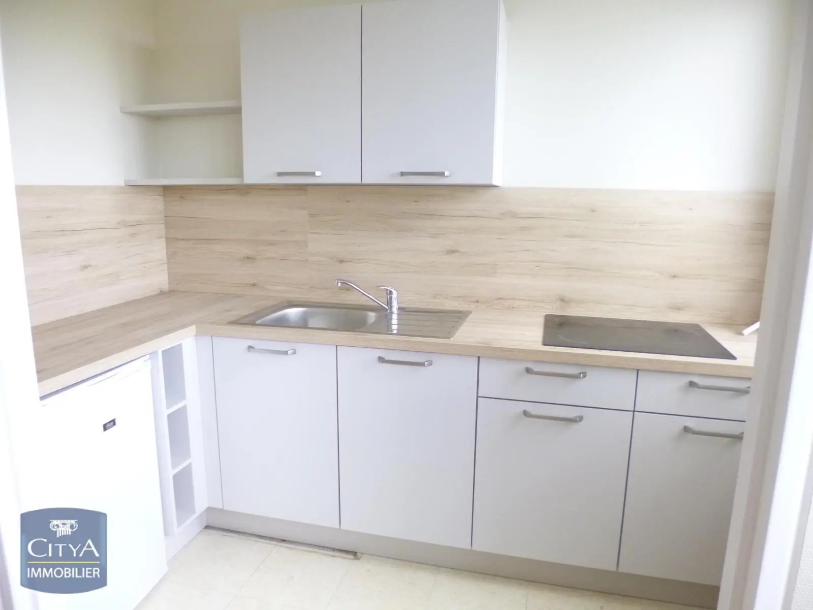 Photo 2 Appartement 1 pièce 25.39m²