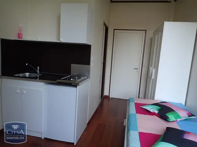Photo 3 Appartement 1 pièce 12.27m²