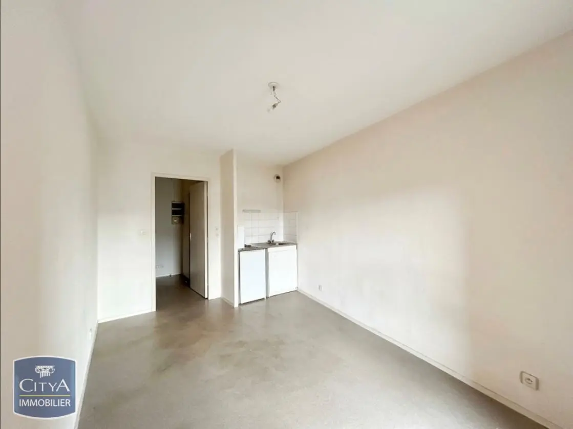Appartement 1 pièce 17 m² · au Mans · 17,4 m² · 117 €/mois