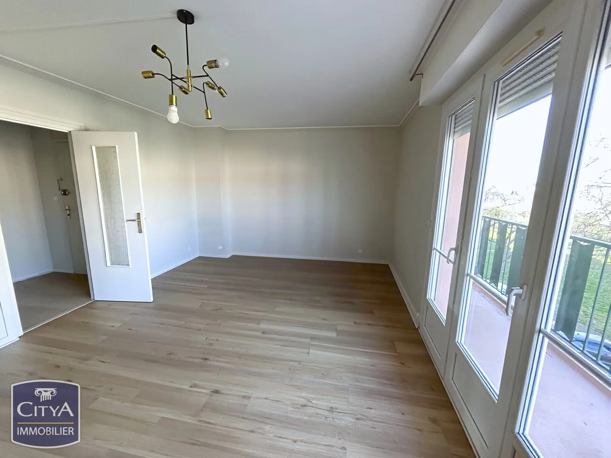 Photo 1 Appartement 4 pièces 79.95m²