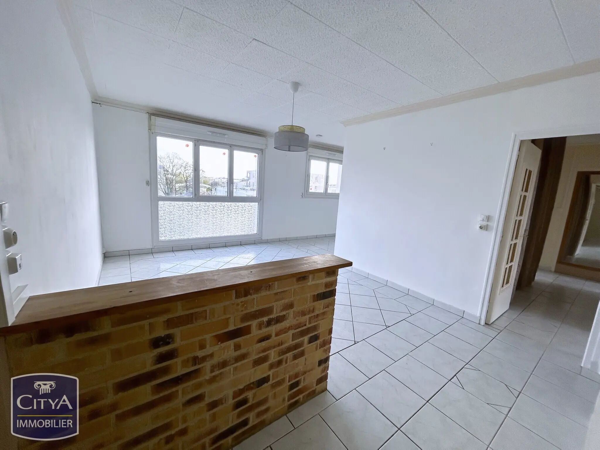 Photo 1 Appartement 5 pièces 75.91m²