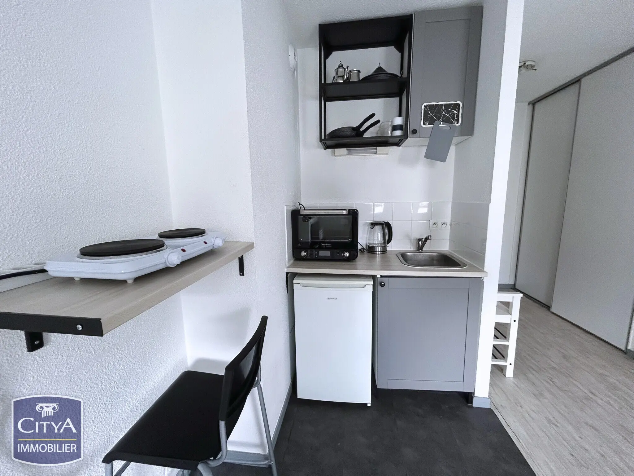 Photo 2 Appartement 1 pièce 18.39m²