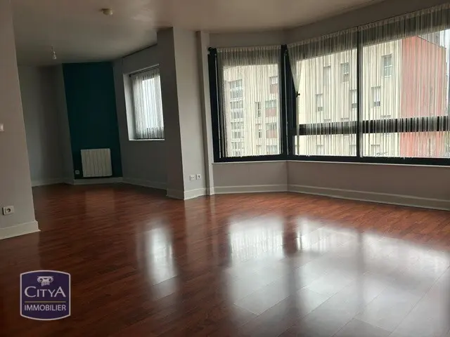 Photo 1 Appartement 2 pièces 64m²