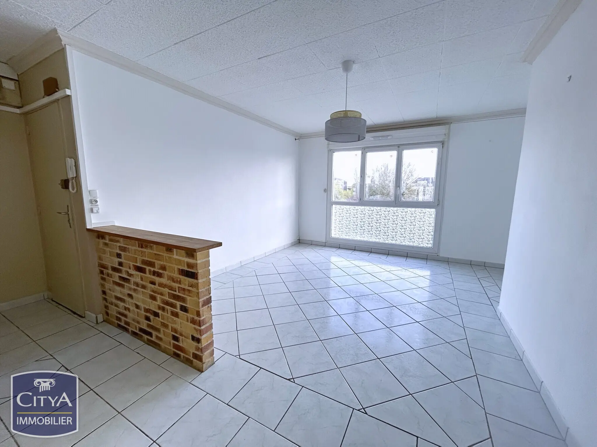 Photo 3 Appartement 5 pièces 75.91m²