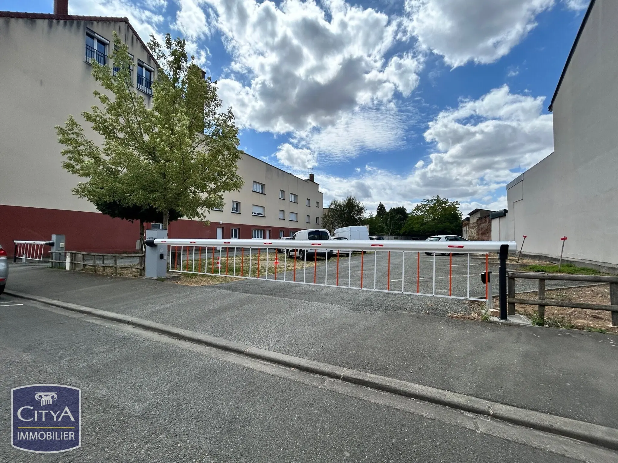 Photo 2 Parking 15m²