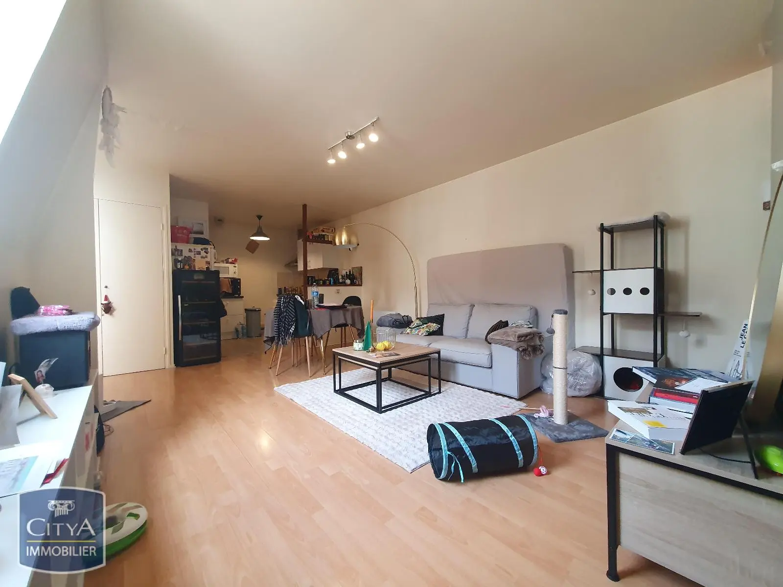Photo 2 Immeuble 240m²