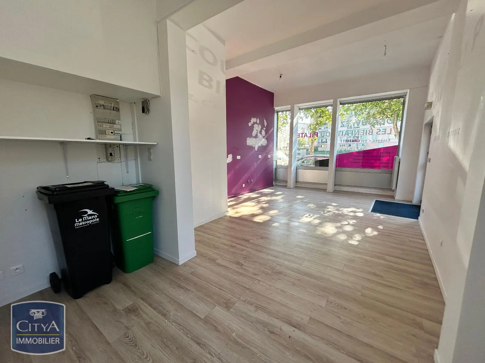 Photo 3 Local Commercial 84.89m²