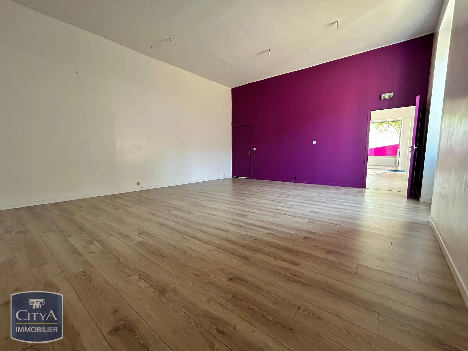Photo 6 Local Commercial 84.89m²