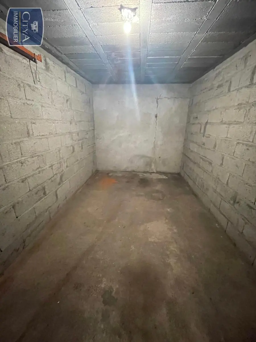 Photo 1 Parking 12m²