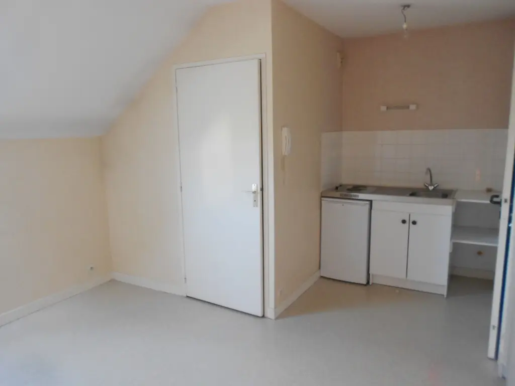 LOCATION T2 NANTES