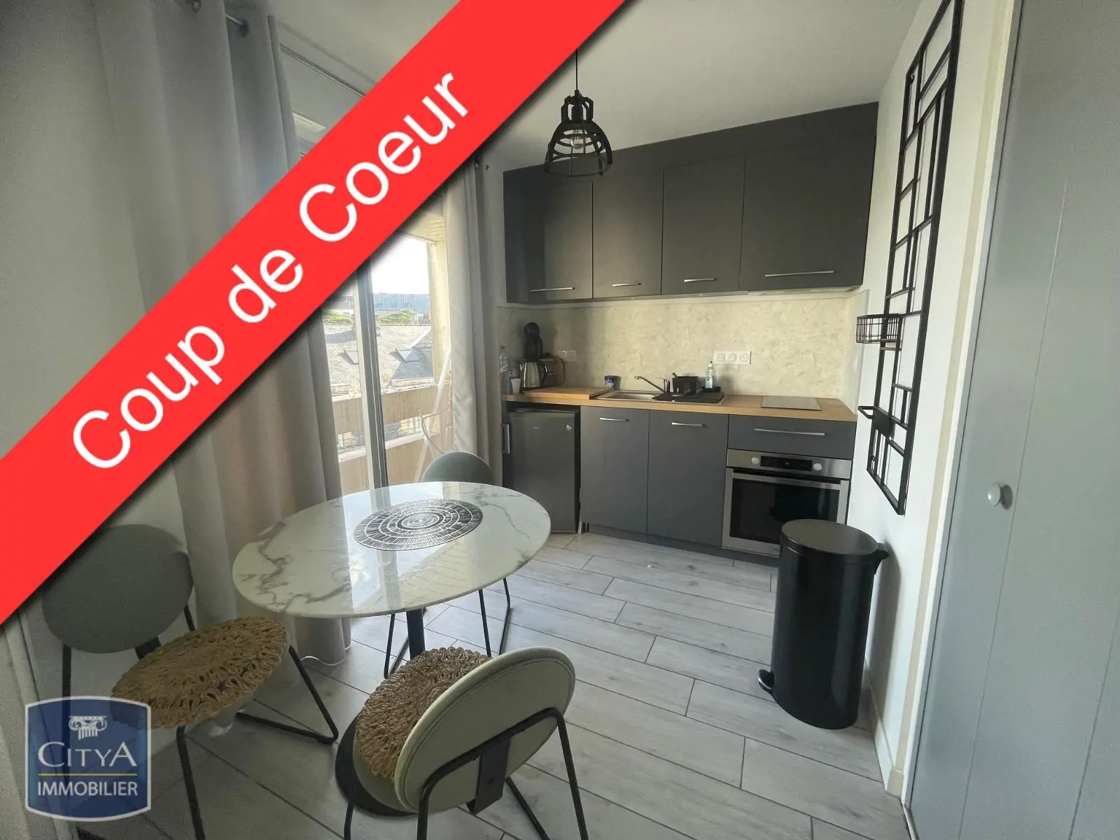 Photo 1 Appartement 1 pièce 28.5m²