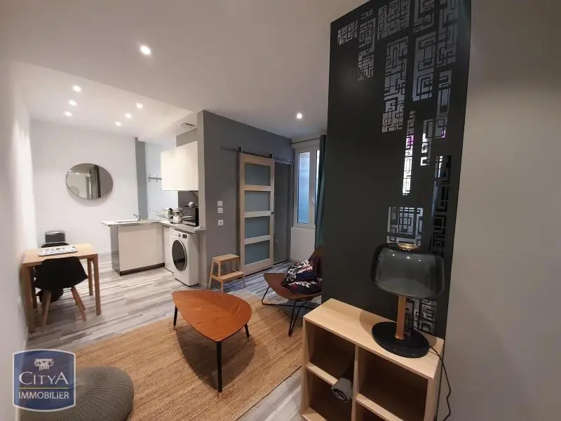 Photo 1 Appartement 1 pièce 31.21m²