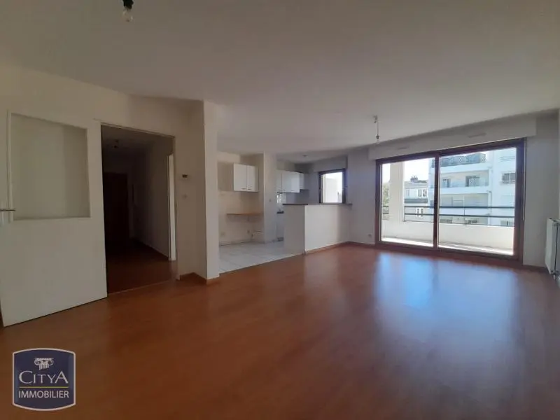 Photo 1 Appartement 4 pièces 84.79m²