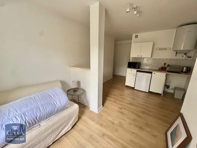 Photo 2 Appartement 1 pièce 22.09m²