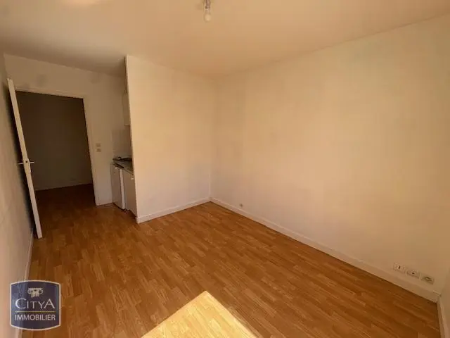 Photo 2 Appartement 1 pièce 18.64m²