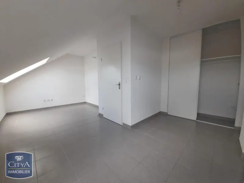 Photo 1 Appartement 1 pièce 19.77m²