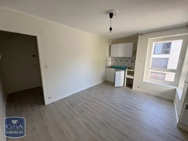 Photo 2 Appartement 1 pièce 20.27m²