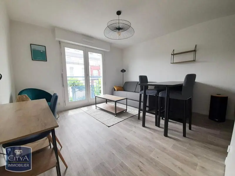 Photo 1 Appartement 1 pièce 27.23m²