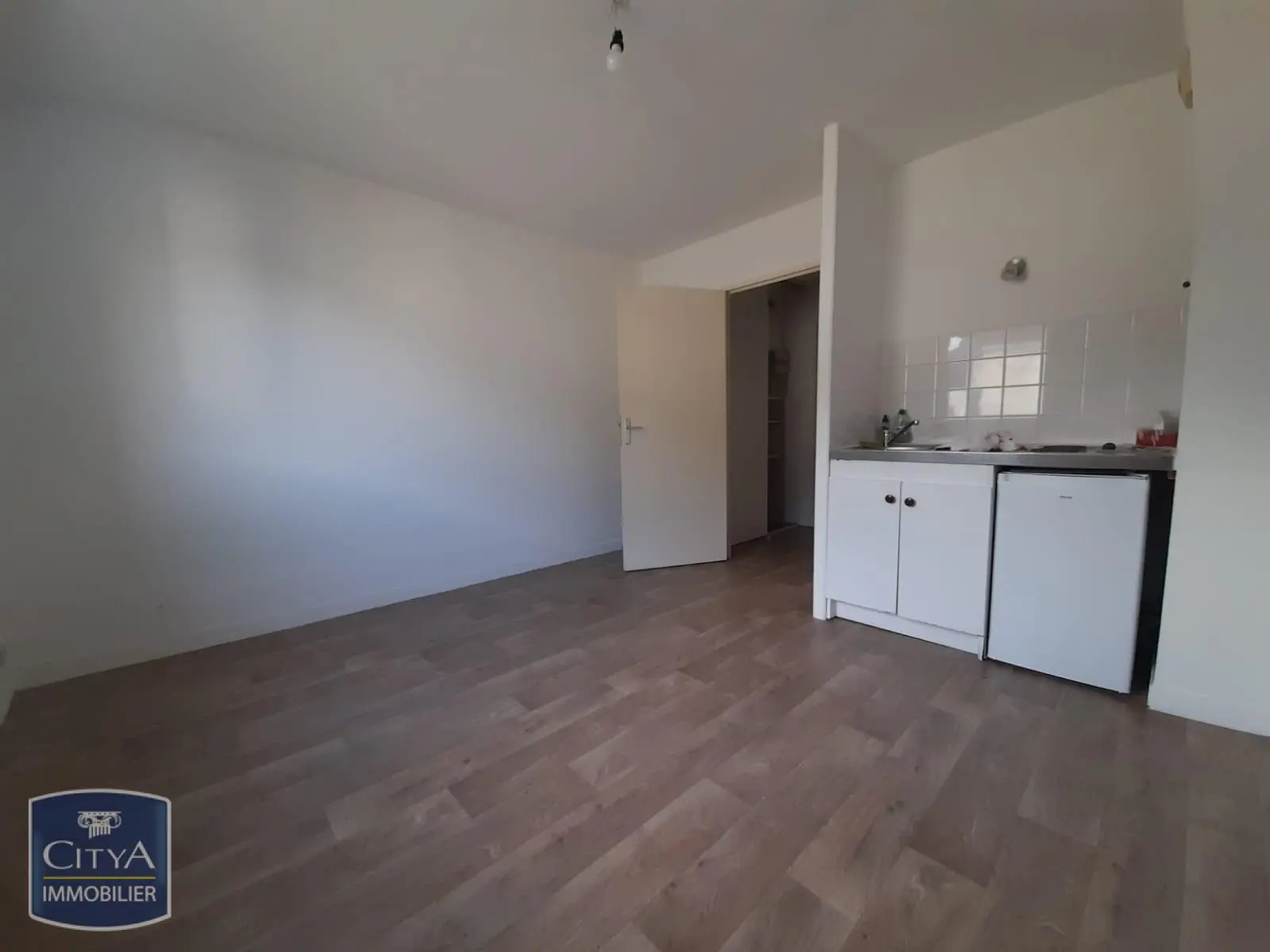 Photo 2 Appartement 1 pièce 18.67m²