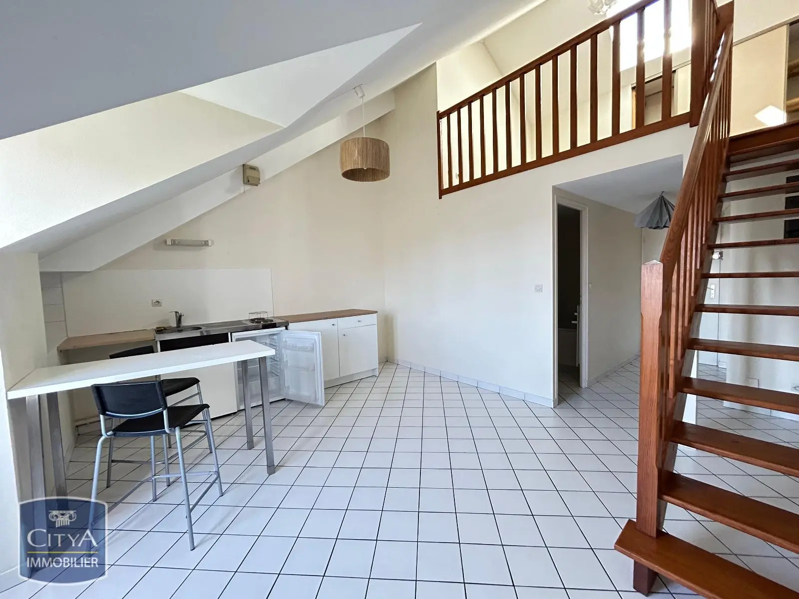 Photo 1 Appartement 1 pièce 27.23m²