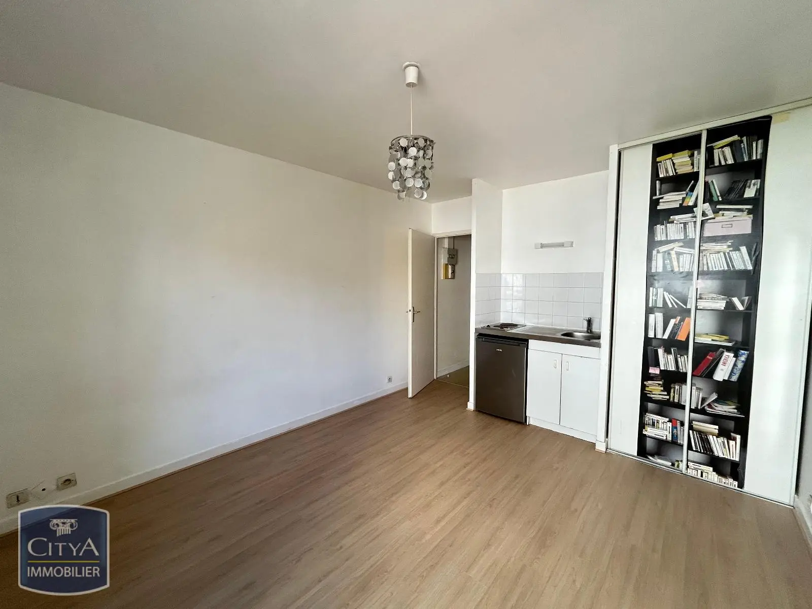 Photo 1 Appartement 1 pièce 18.26m²